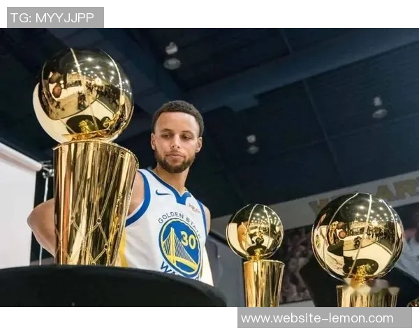 28日太阳对勇士精彩比赛录像回顾与分析全场亮点不容错过 28日太阳对勇士精彩比赛录像回顾与分析全场亮点不容错过