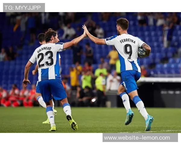 卢甘斯克与雅典的精彩对决揭示足球战术与文化的深刻碰撞 卢甘斯克与雅典的精彩对决揭示足球战术与文化的深刻碰撞